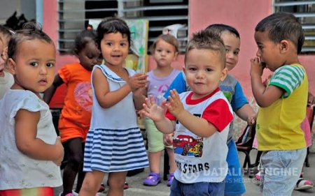 Кубинцы заботятся о подрастающем поколении