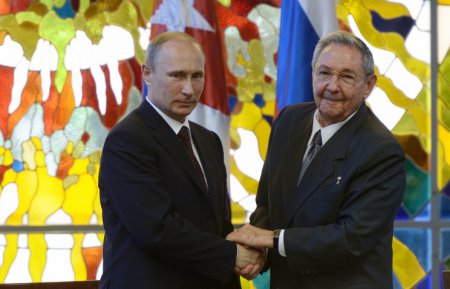 Путин обсудит с Раулем Кастро развитие сотрудничества между РФ и Кубой и мировые проблемы